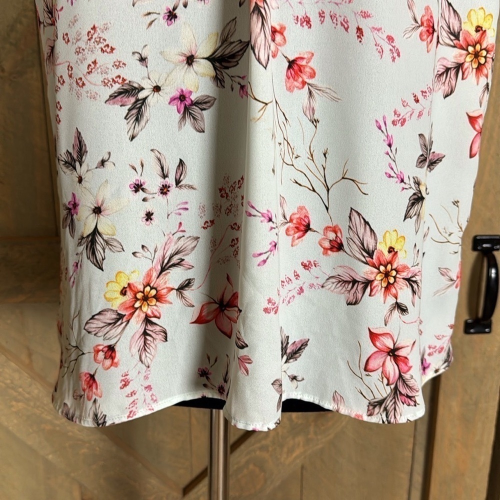 Tabitha Webb floral print blouse Size Large - Picture 3 of 9